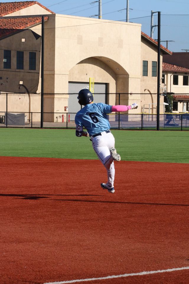 Athlete profile featured image number 3 of 5