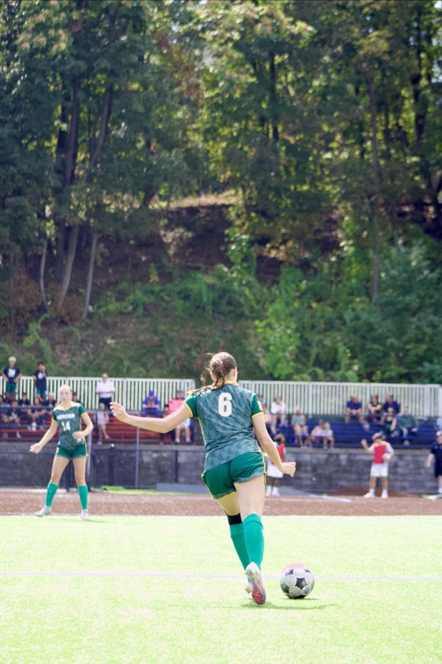 Athlete profile featured image number 2 of 10