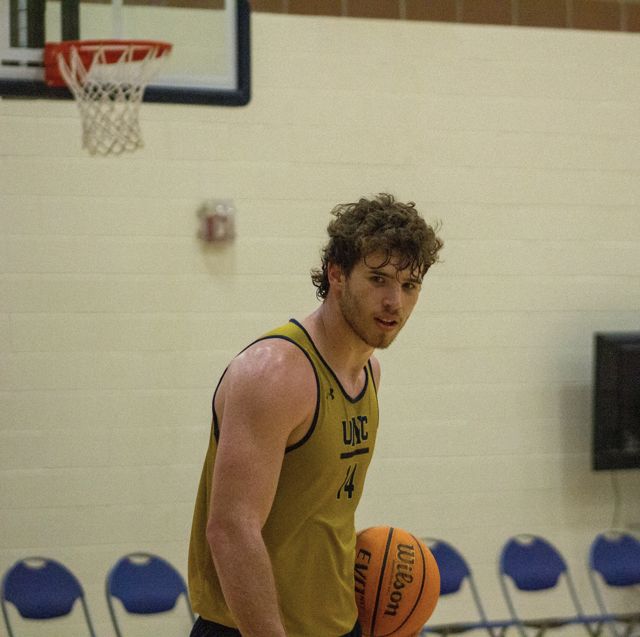 Athlete profile featured image number 1 of 4
