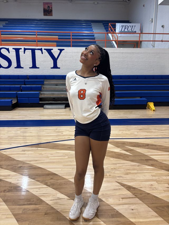 Athlete profile featured image number 1 of 10