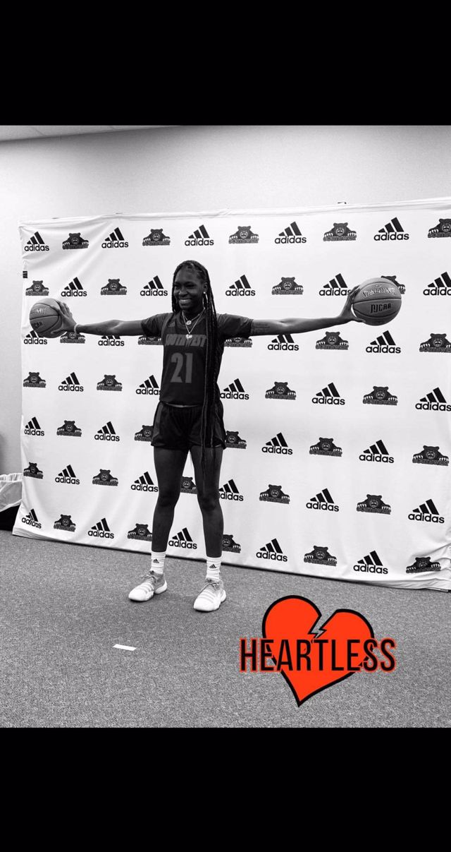 Athlete profile featured image number 1 of 4