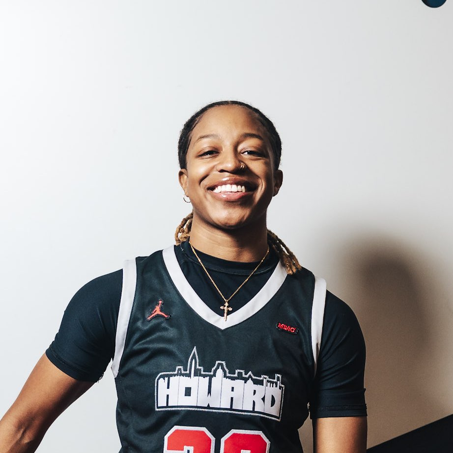 Zoe Stewart athlete profile head shot