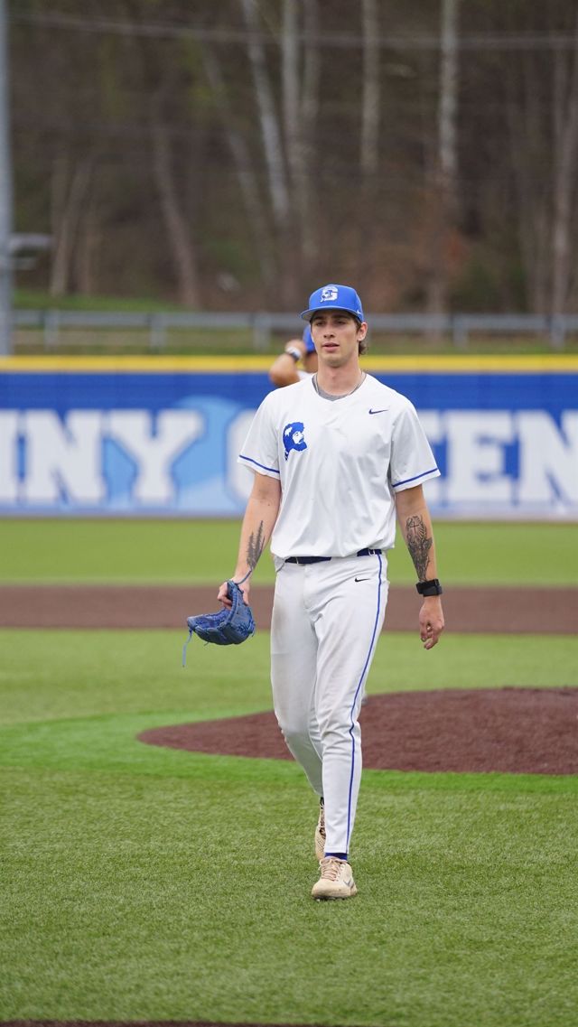 Athlete profile featured image number 3 of 5
