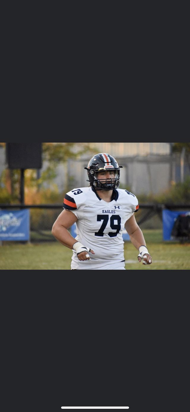 Athlete profile featured image number 2 of 4