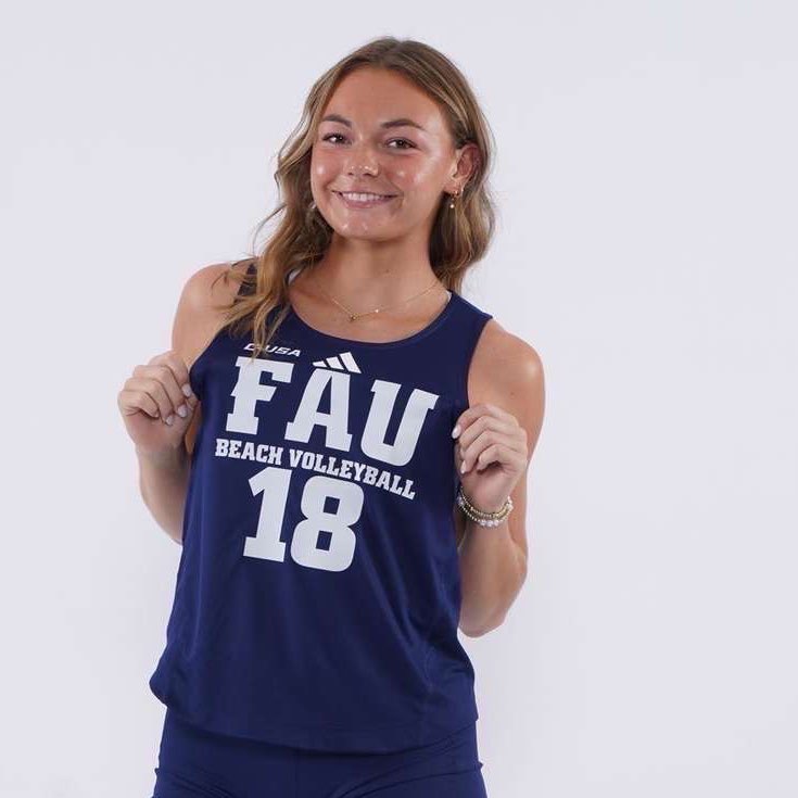 Mia Scanlon athlete profile head shot