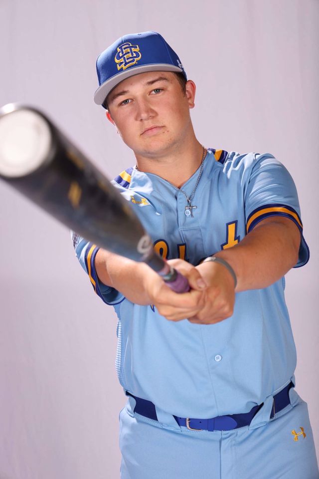 Athlete profile featured image number 6 of 14