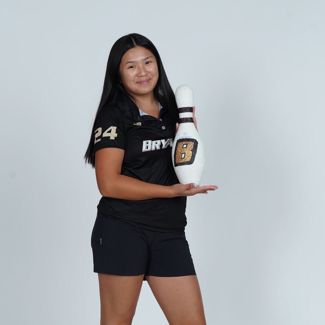 Lea Whittey athlete profile head shot