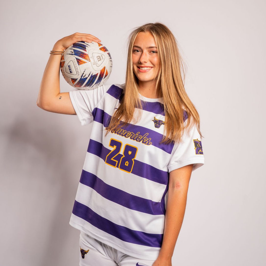 Savanna Stockness athlete profile head shot