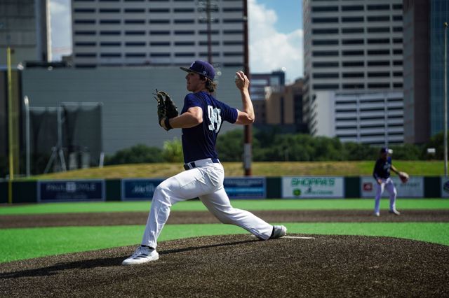 Athlete profile featured image number 2 of 4