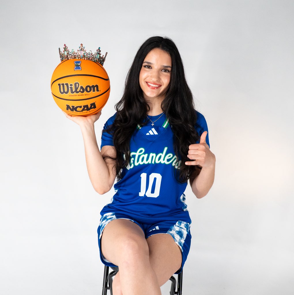 Asha Walker athlete profile head shot