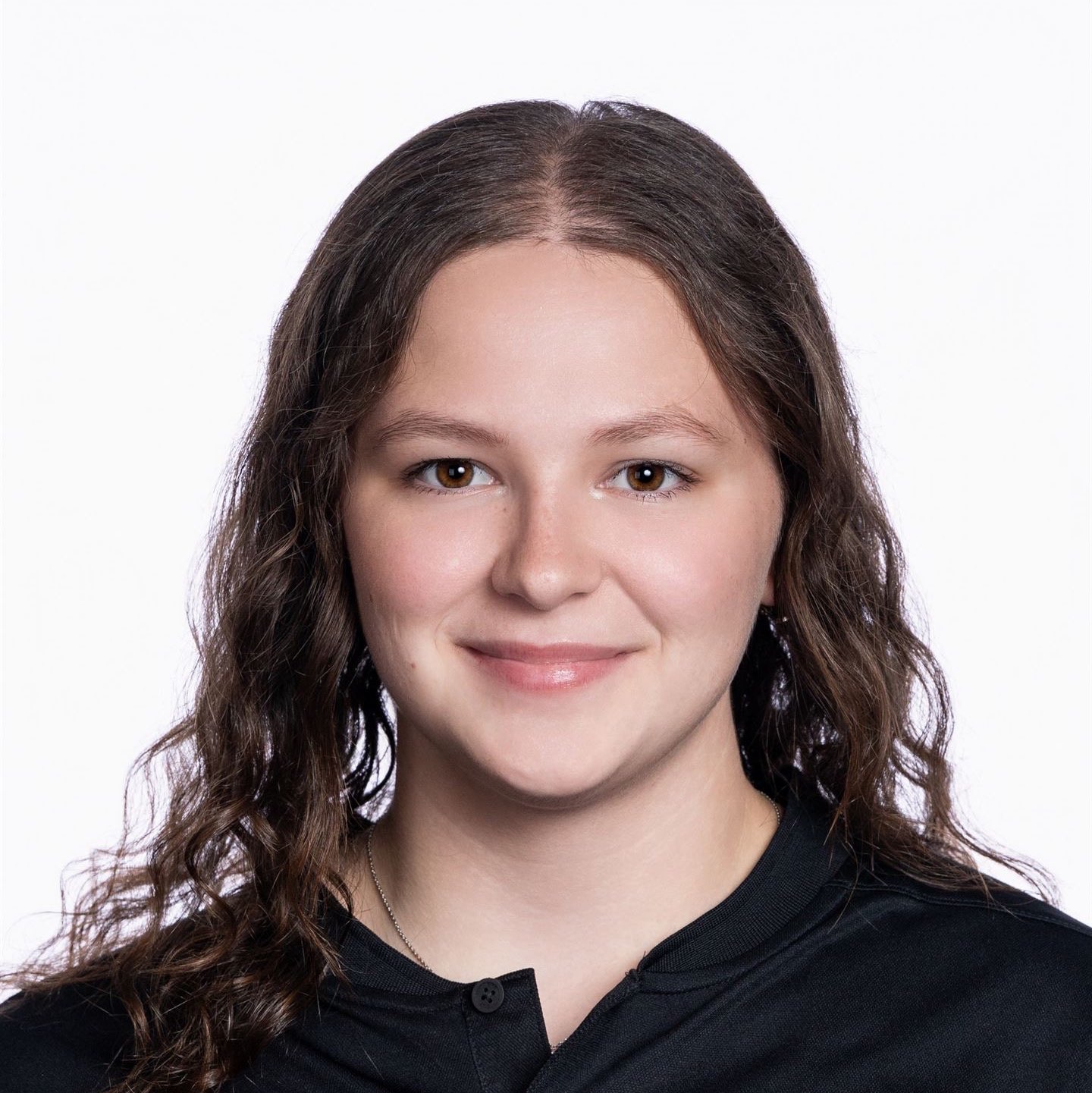 Haylee Bates athlete profile head shot