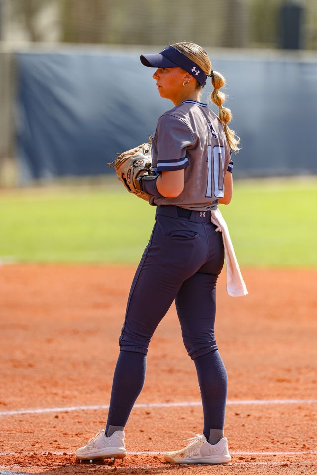 Athlete profile featured image number 1 of 4