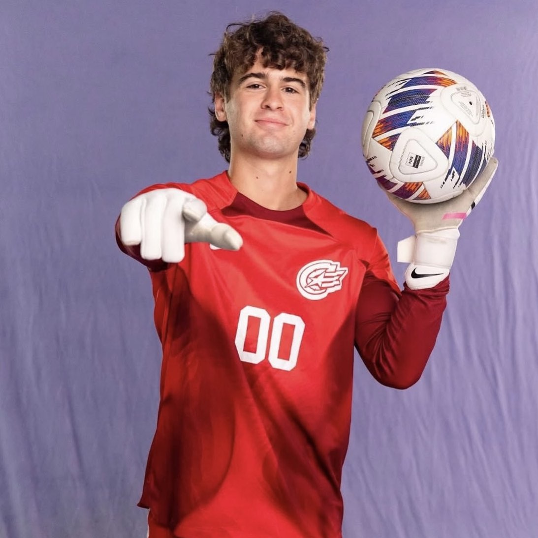 Noah Thomas athlete profile head shot