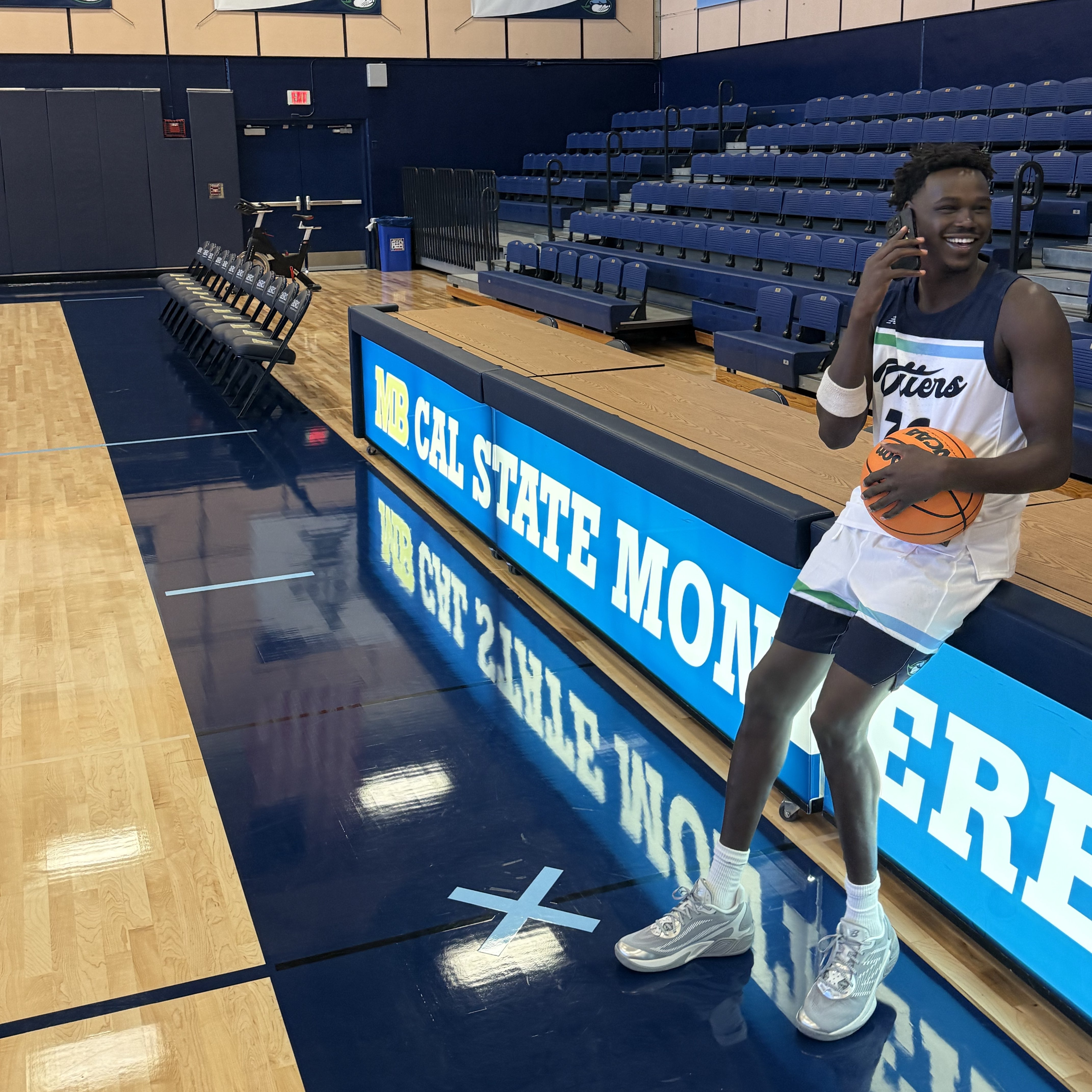 Chol Deng athlete profile head shot