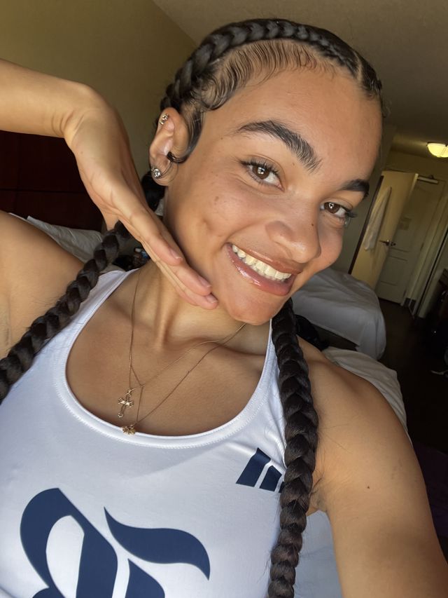 Athlete profile featured image number 2 of 5