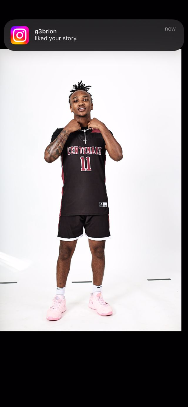 Athlete profile featured image number 2 of 4