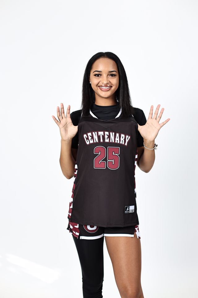 Athlete profile featured image number 1 of 4