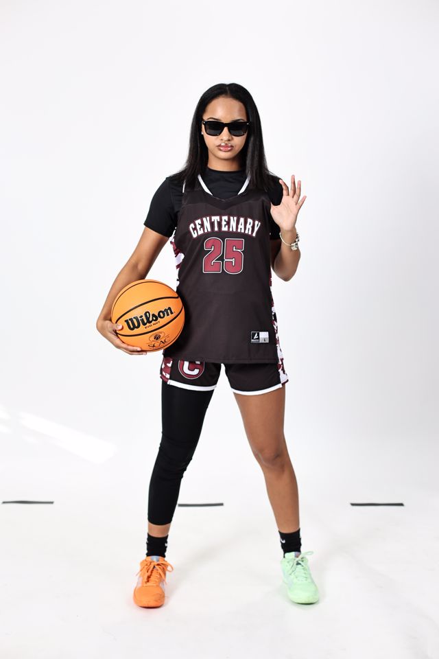Athlete profile featured image number 2 of 4