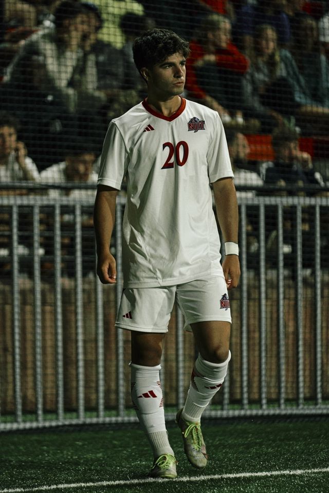 Athlete profile featured image number 1 of 4