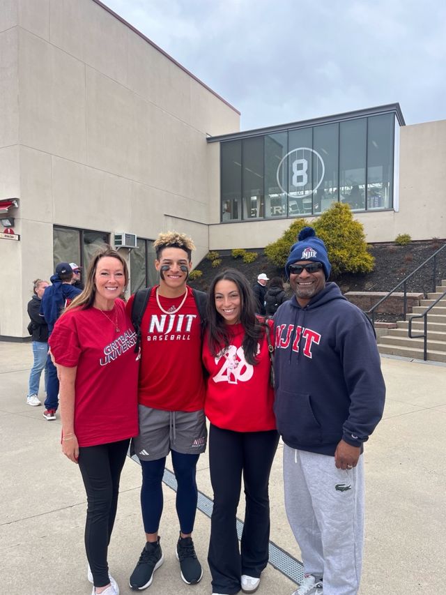 Athlete profile featured image number 4 of 4