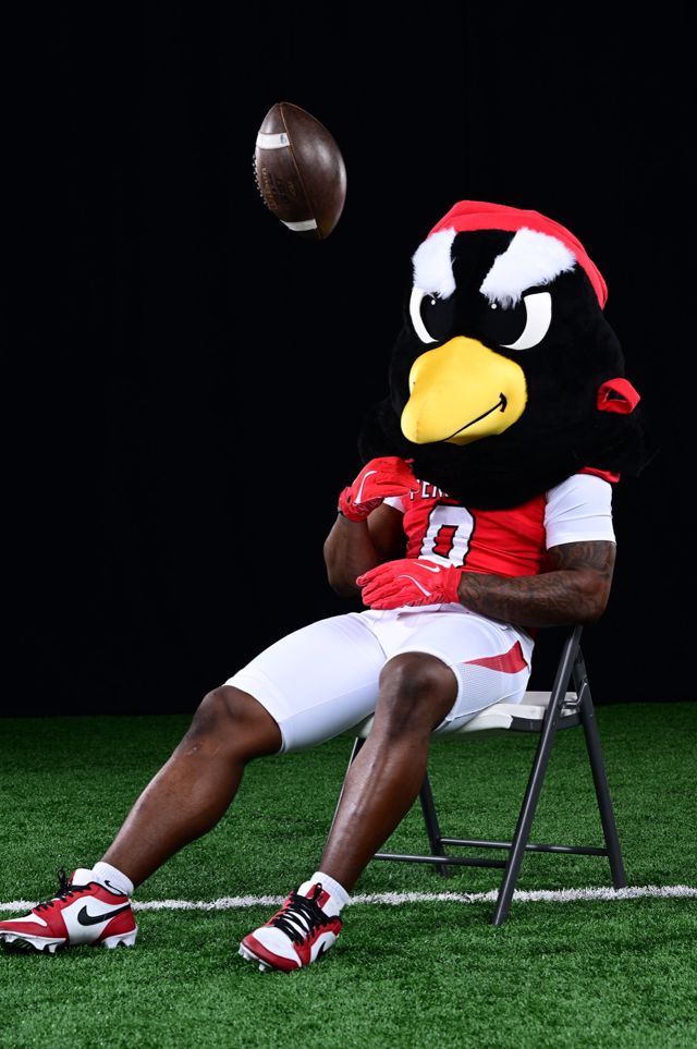 Athlete profile featured image number 2 of 4