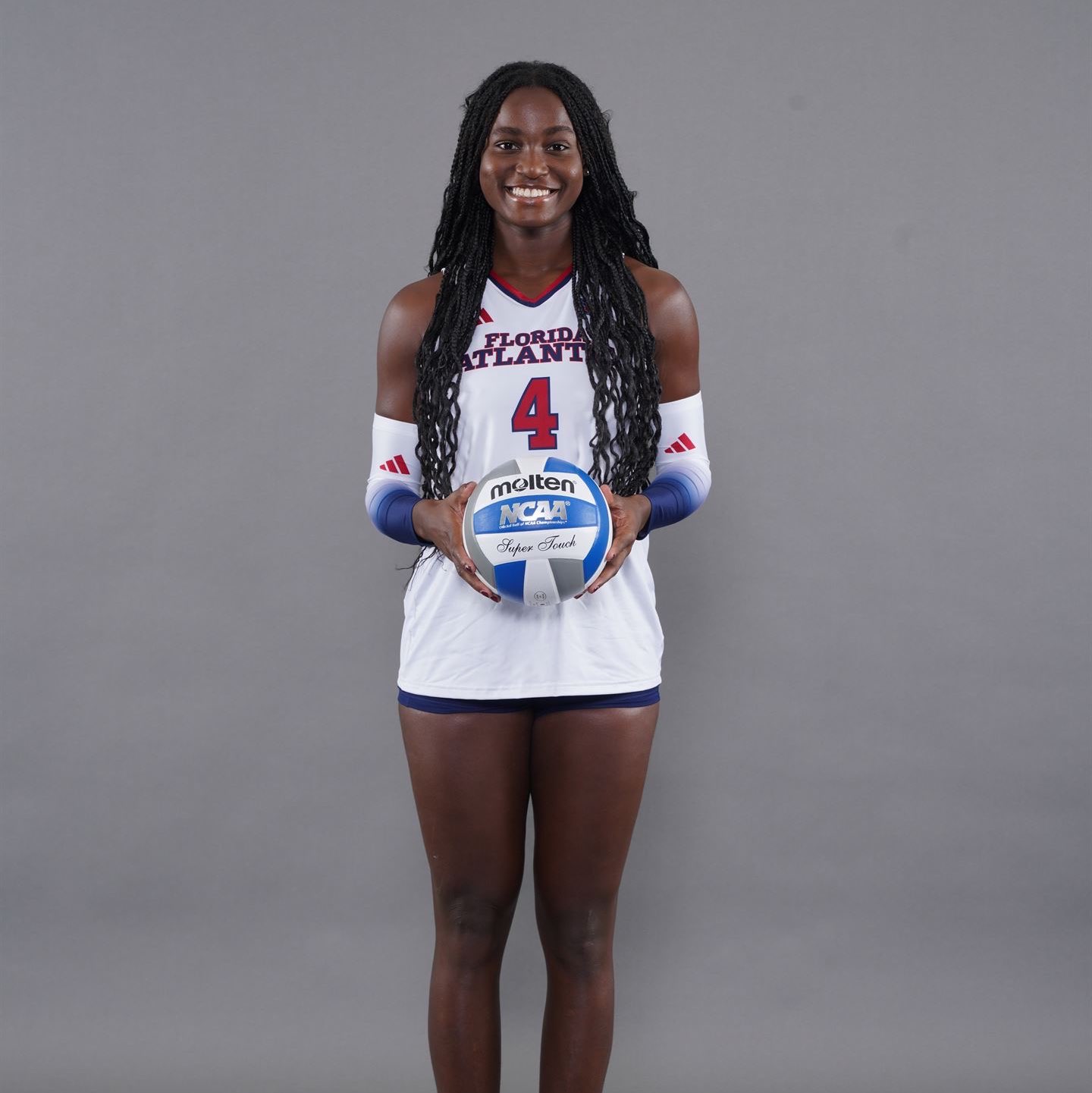 Sara Sinisterra-Gamboa athlete profile head shot