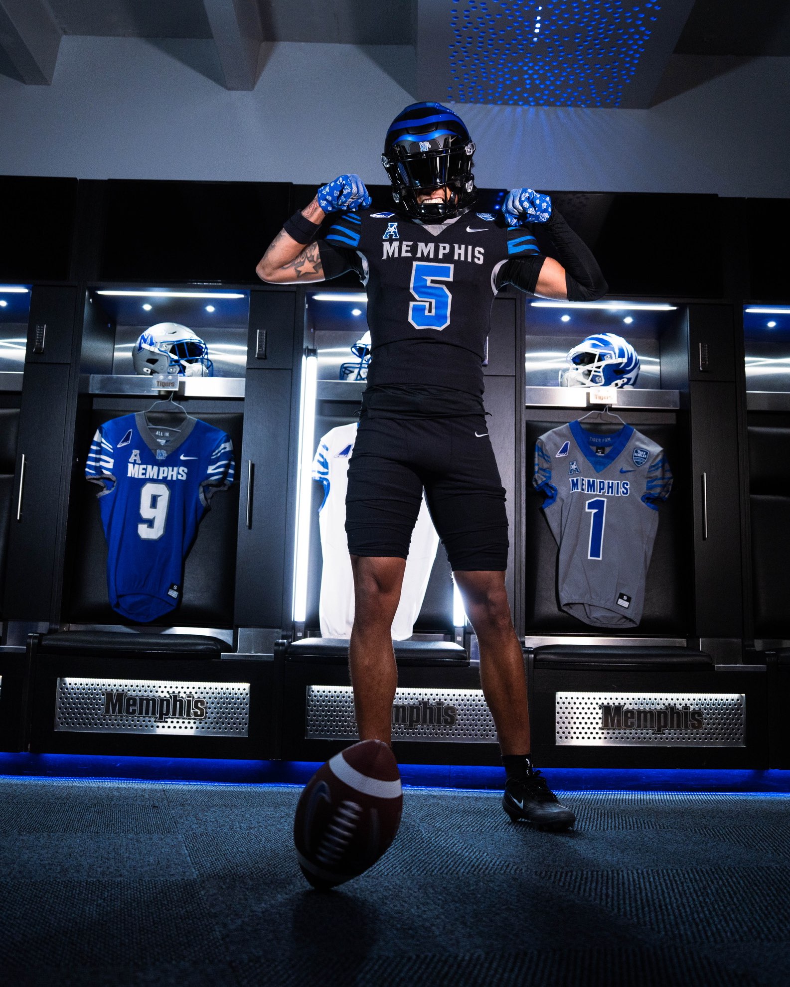 Jemyri Davis athlete profile head shot