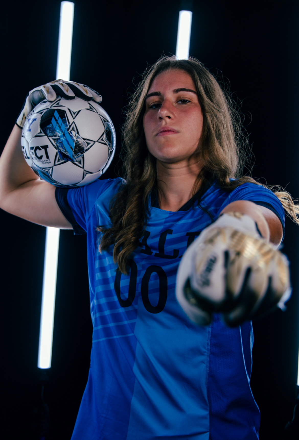 Kyla Holmes athlete profile head shot