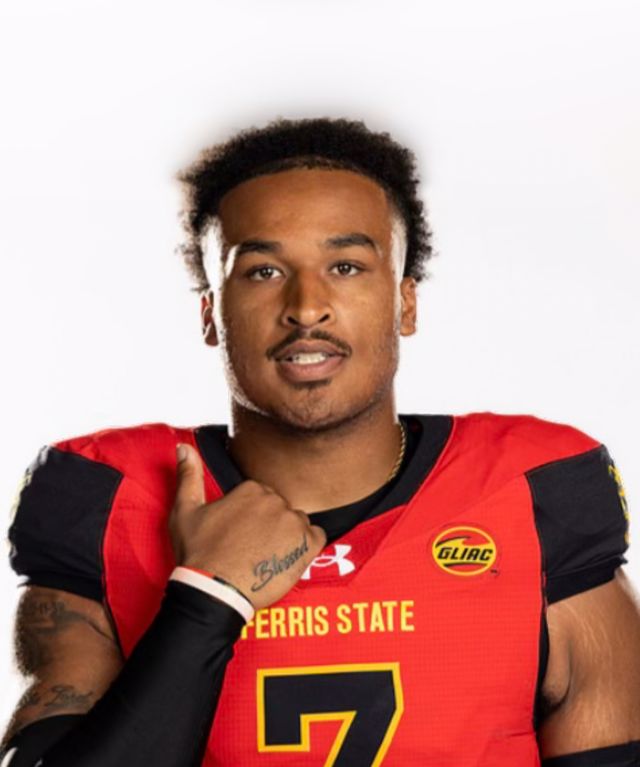 Athlete profile featured image number 3 of 4