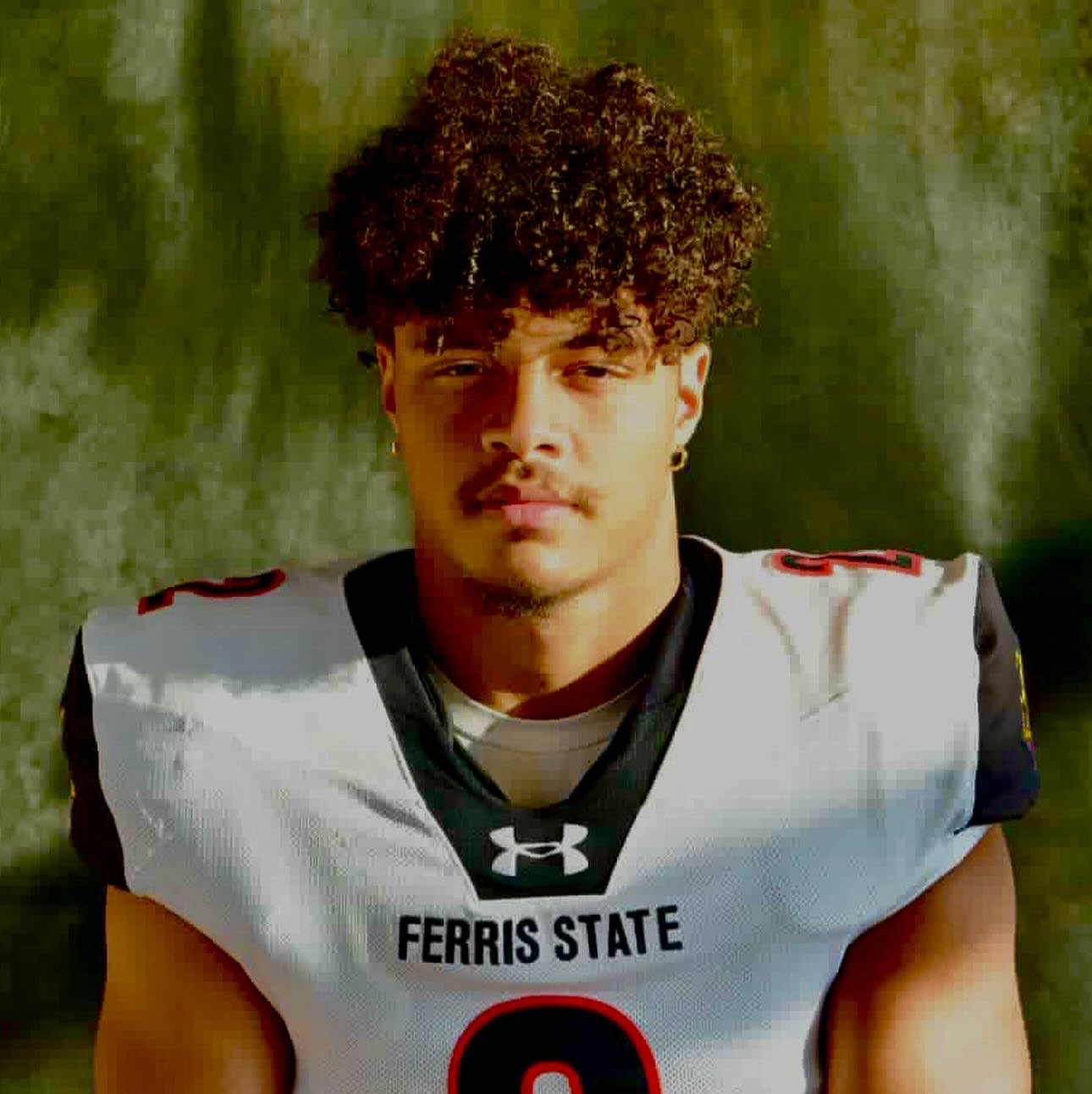 Daviere Jones athlete profile head shot