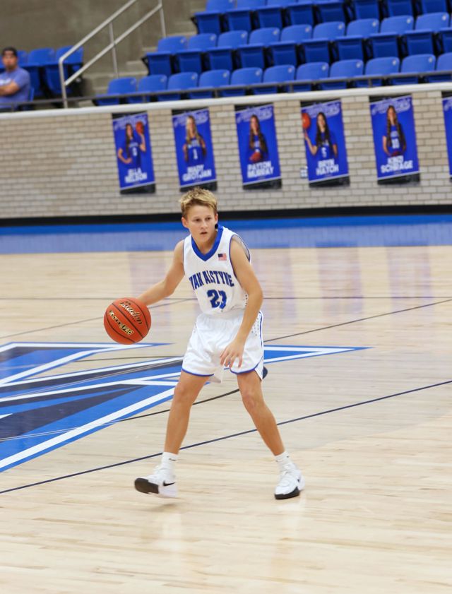 Athlete profile featured image number 4 of 4
