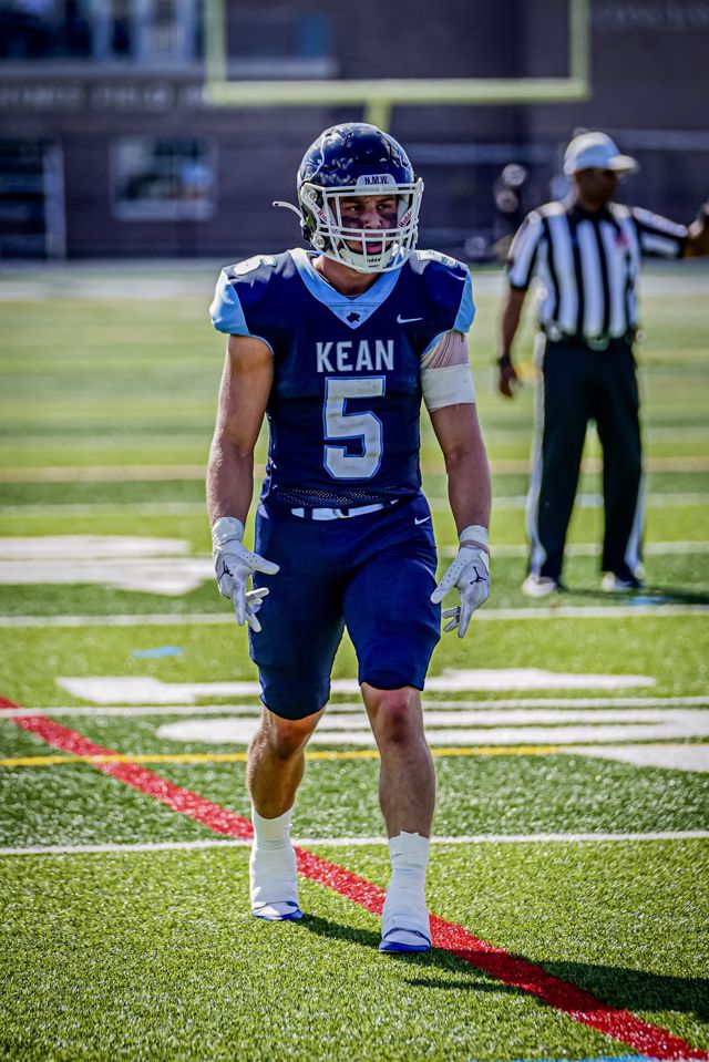 Athlete profile featured image number 3 of 9