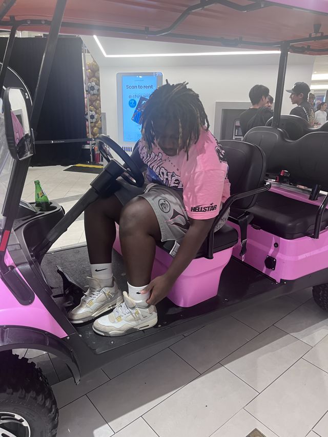 Athlete profile featured image number 3 of 9