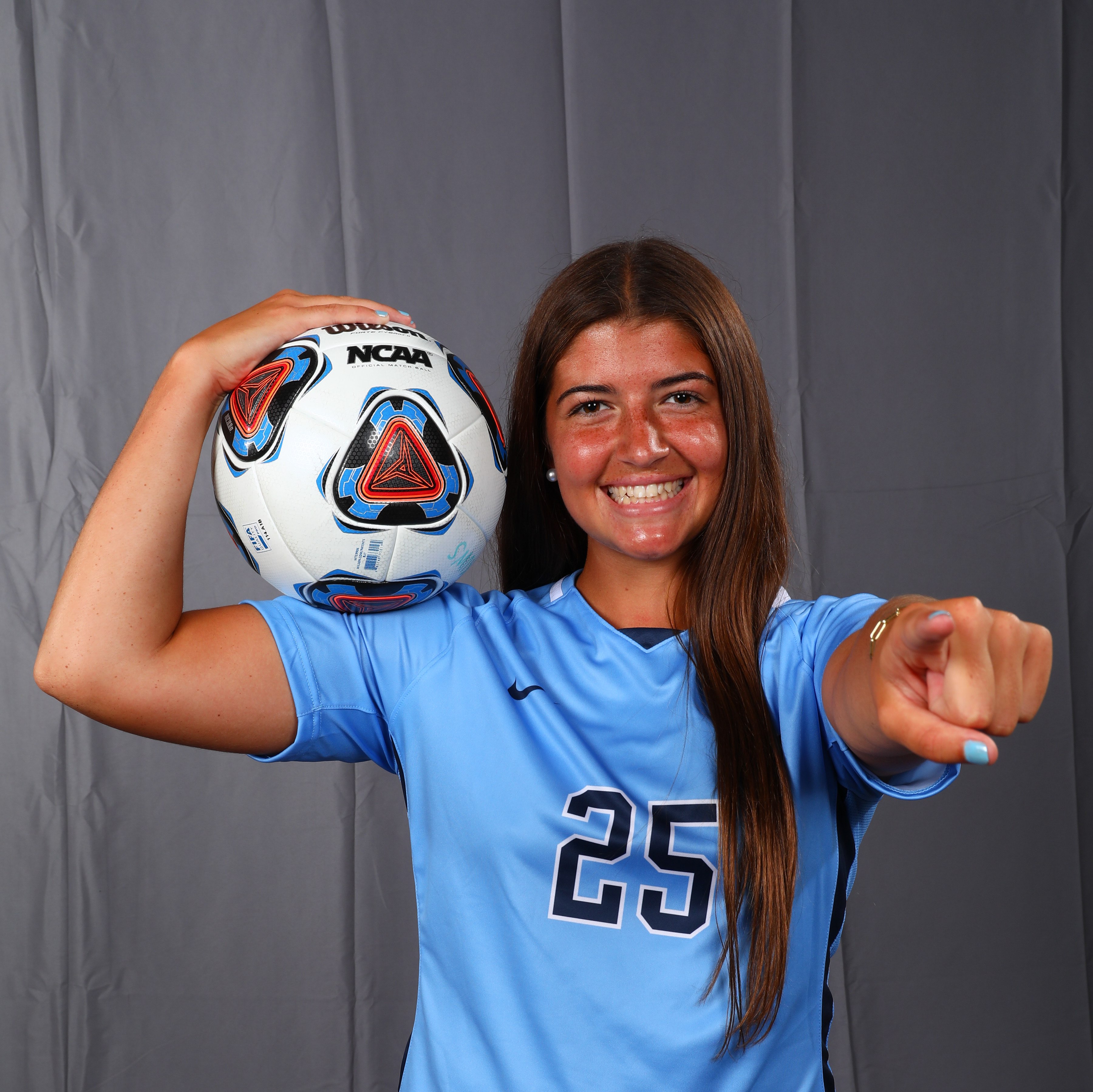 Rachel Nixon athlete profile head shot