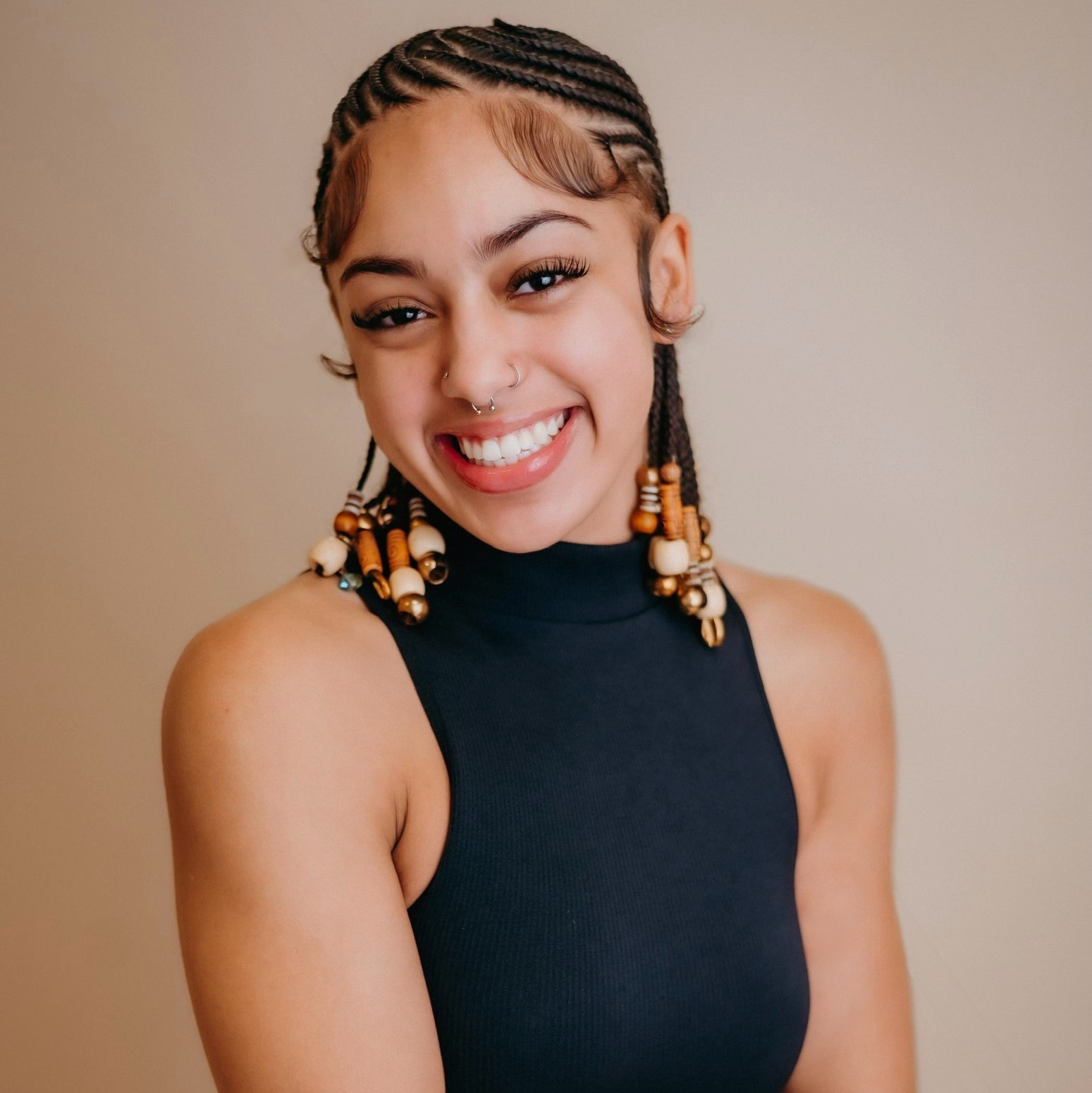 Daje-ona Fields athlete profile head shot