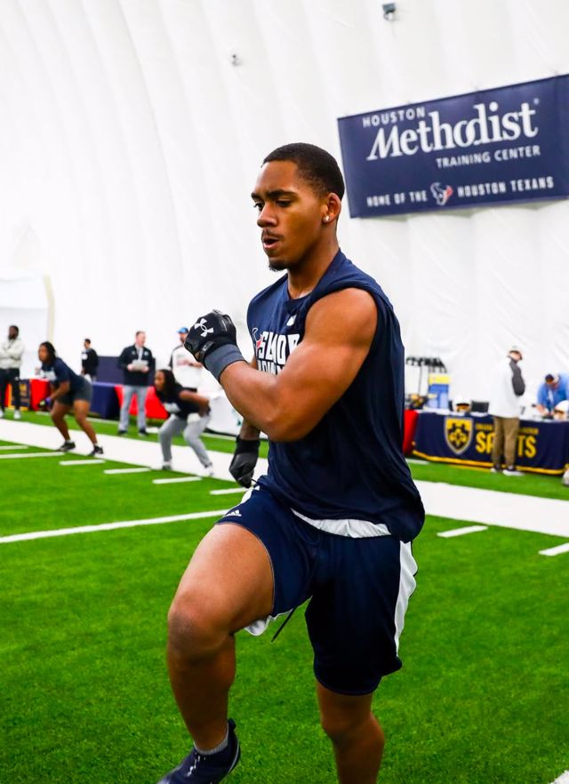 Athlete profile featured image number 2 of 4