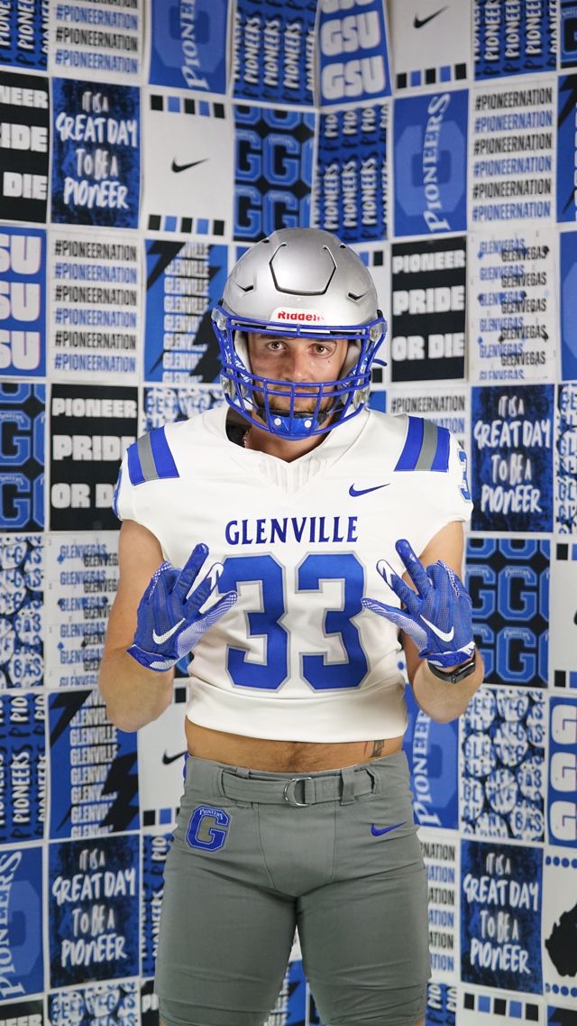 Athlete profile featured image number 3 of 8
