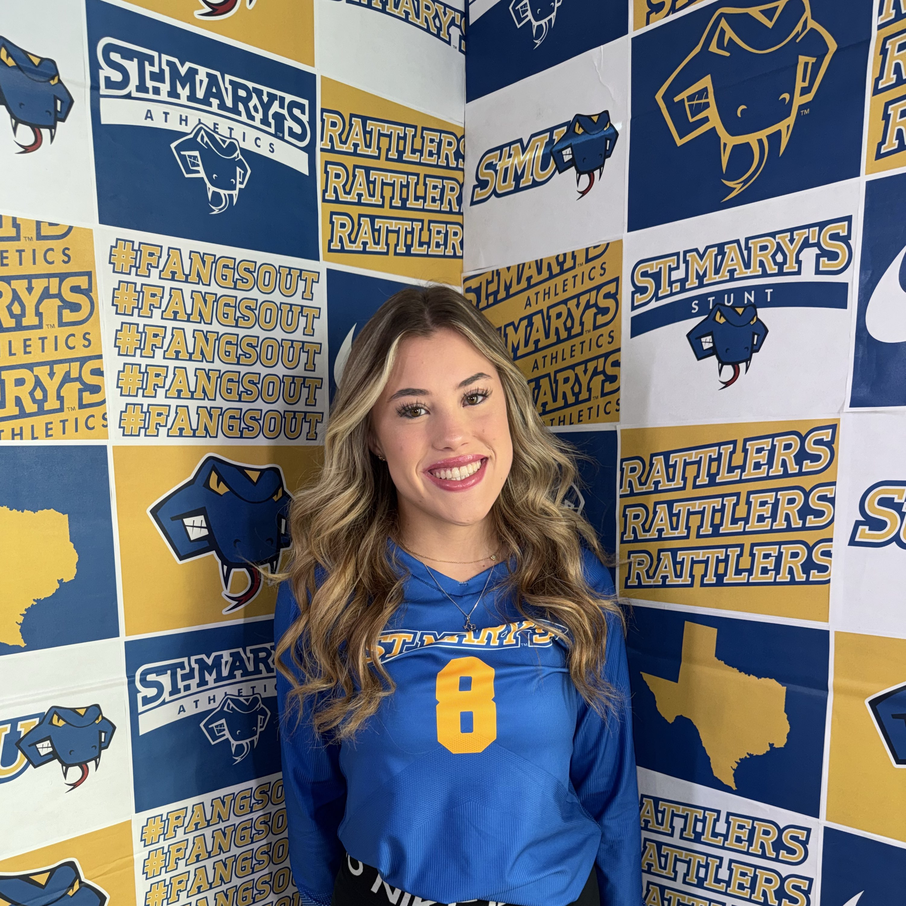 Maria Fernandes athlete profile head shot
