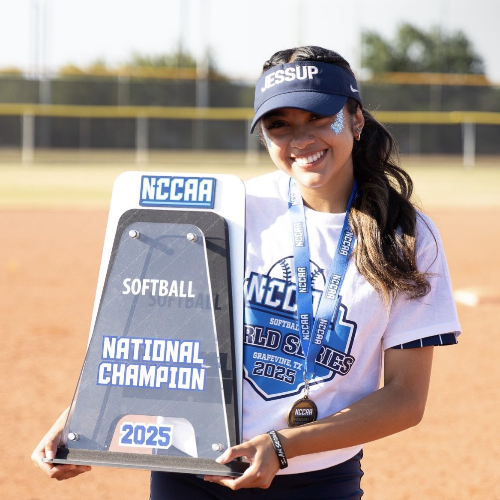 Jazlyn Villavicencio athlete profile head shot