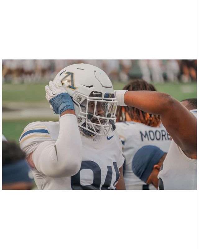 Athlete profile featured image number 4 of 7