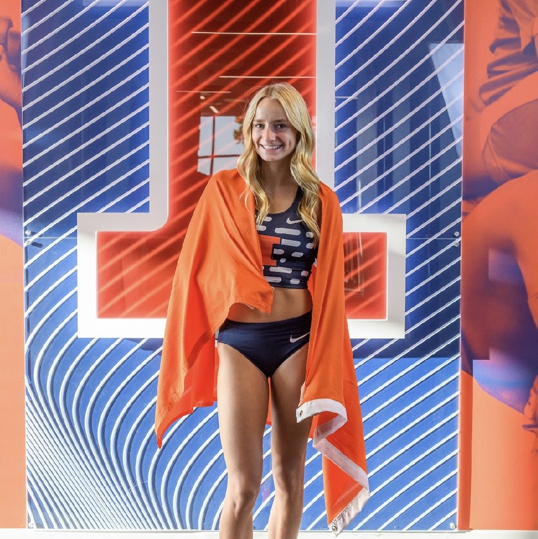 Elise Schroeder athlete profile head shot