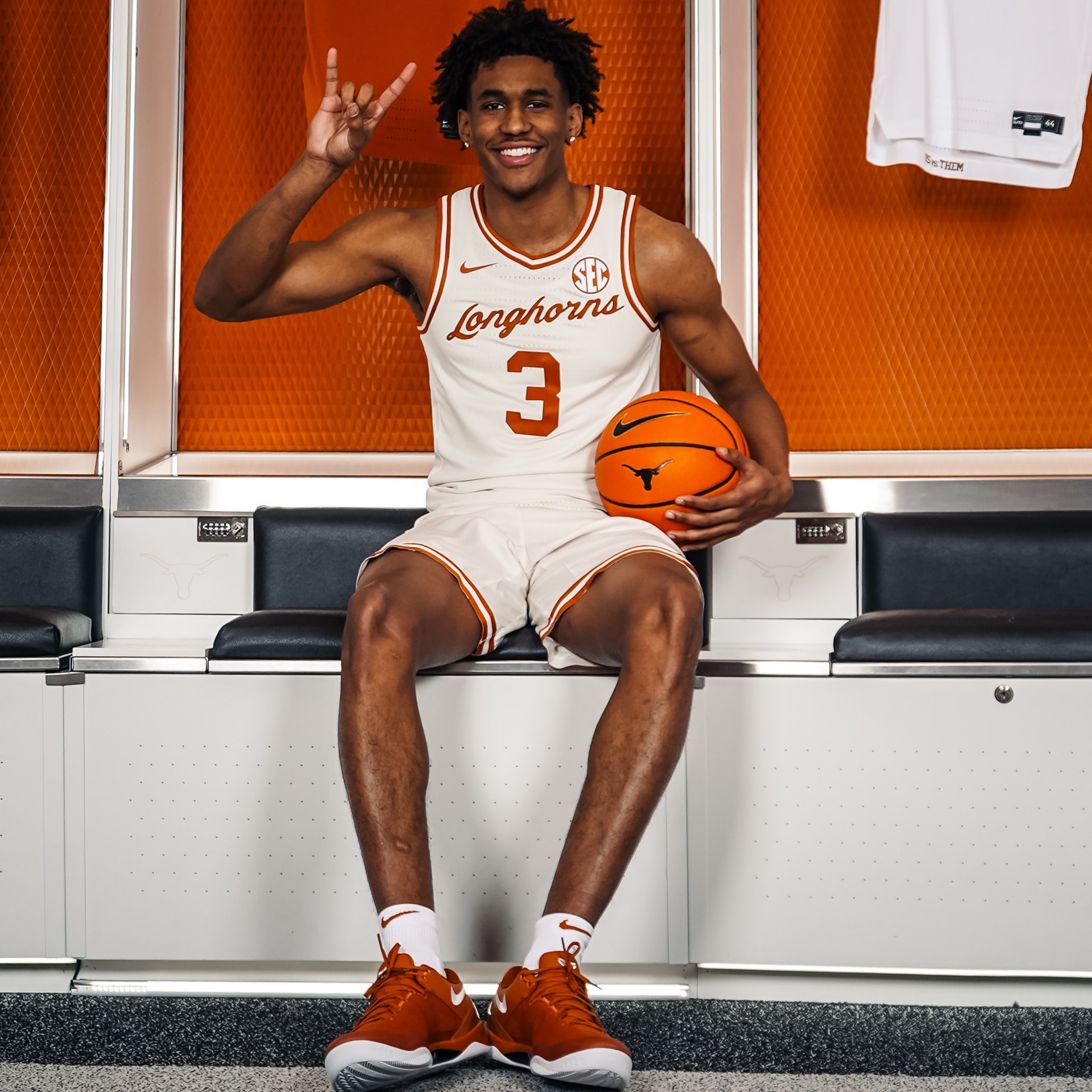 Dailyn Swain athlete profile head shot