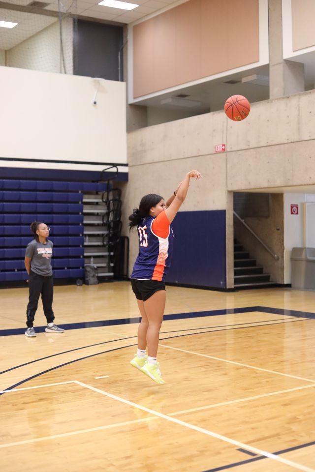 Athlete profile featured image number 1 of 5