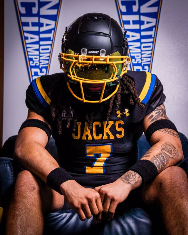 Athlete profile featured image number 1 of 4