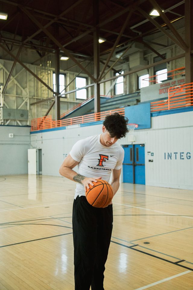 Athlete profile featured image number 1 of 4
