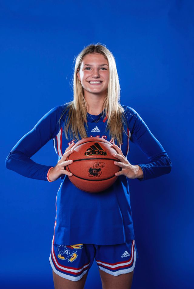 Athlete profile featured image number 2 of 4