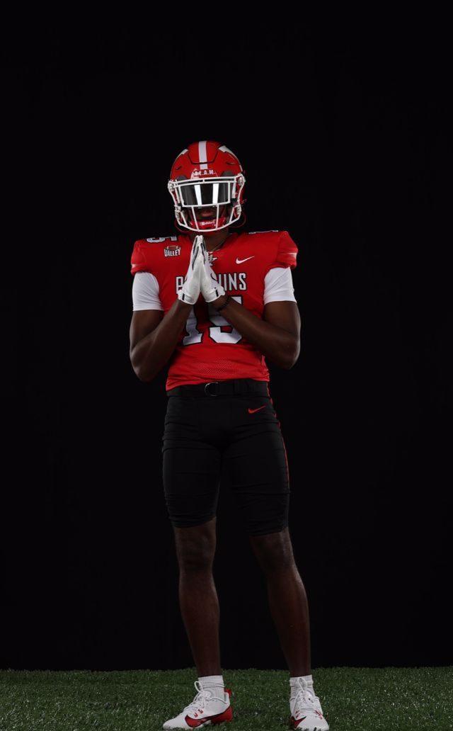 Athlete profile featured image number 1 of 5