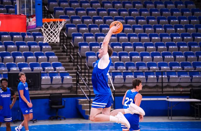 Athlete profile featured image number 1 of 4