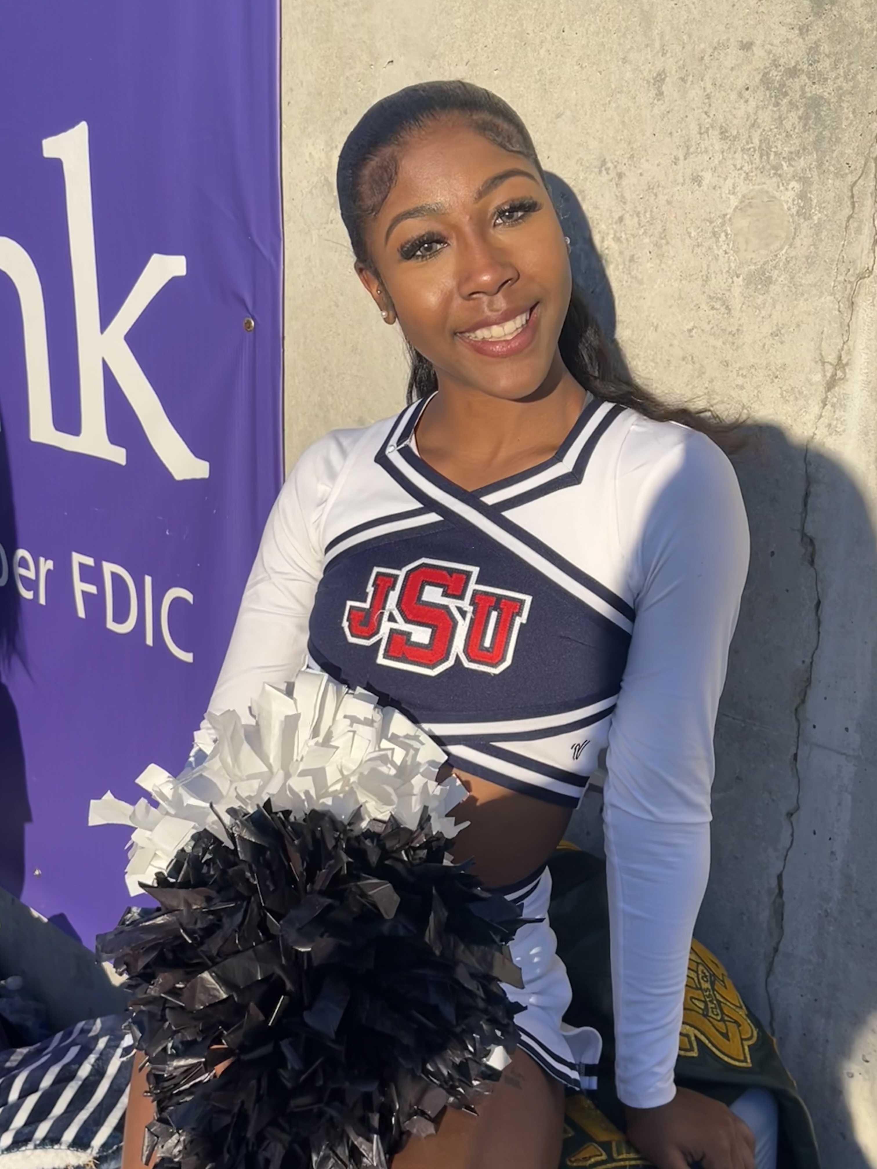 deja-renea palmer athlete profile head shot