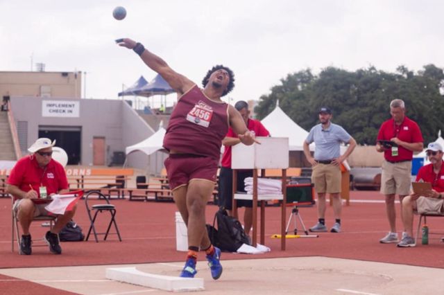 Athlete profile featured image number 1 of 4